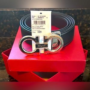 Salvatore Ferragamo Men's Reversible Leather Belt with Beveled Gancini Buckle